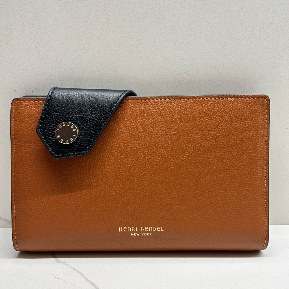 Henri Bendel Tan and Black Leather Divine Snap Wallet